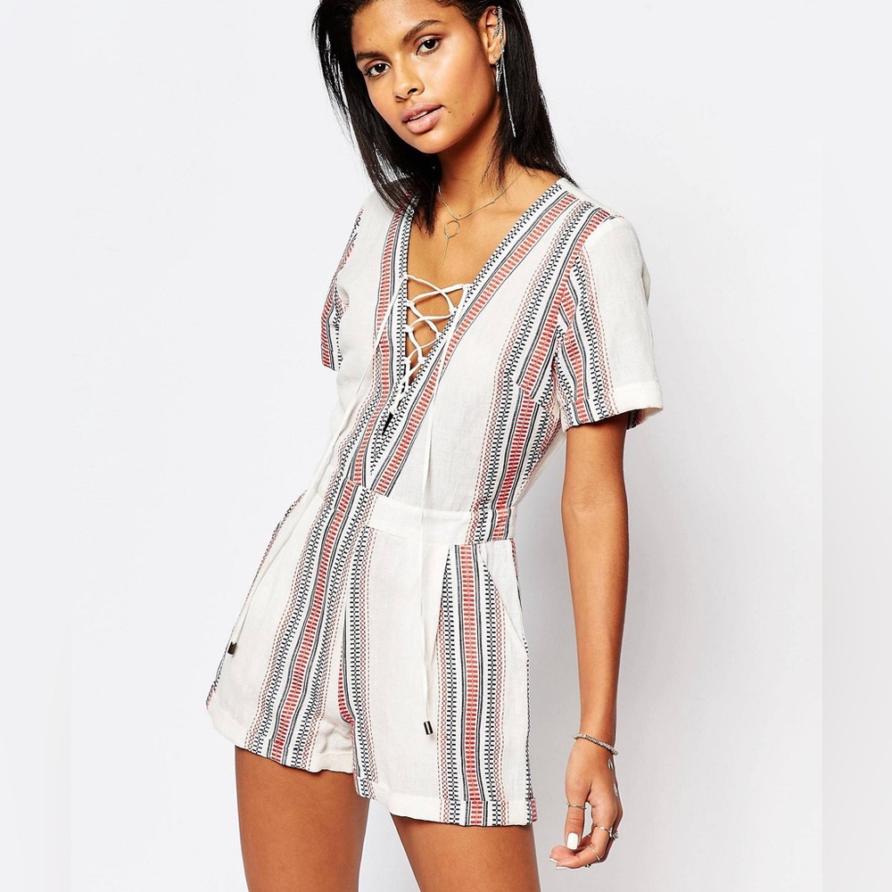 Tularosa boho embroidered Balboa shorts Romper in Beatnik Stripe Size Small